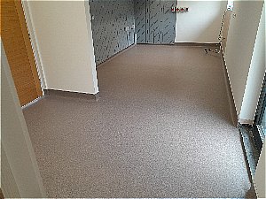 LIGHT AND NEUTRAL FLOORING